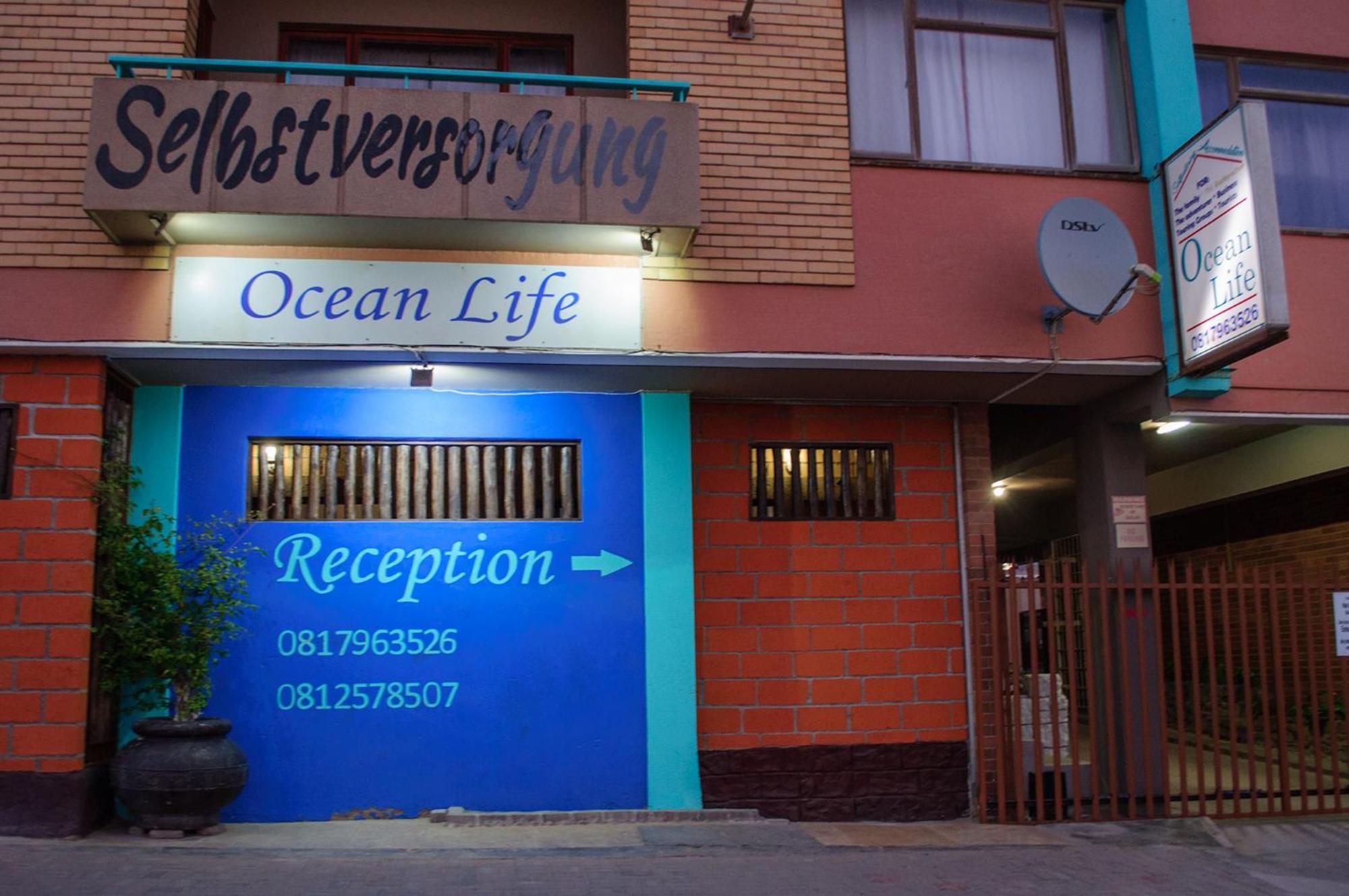 Oceanlife Guesthouse And Restaurant Luederitz Экстерьер фото