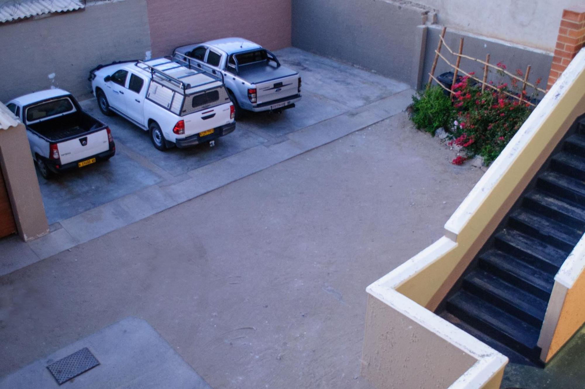 Oceanlife Guesthouse And Restaurant Luederitz Экстерьер фото